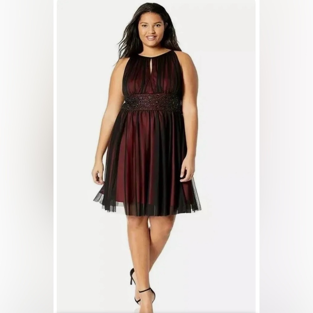 La Nouvelle Renaissance Formal Dress, Red/Black, Size 8